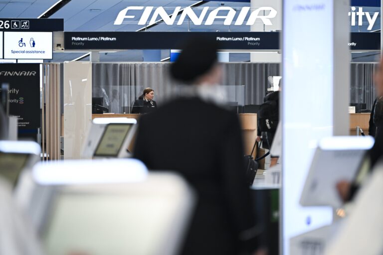Finnair peruu tiistailta 143 lentoa