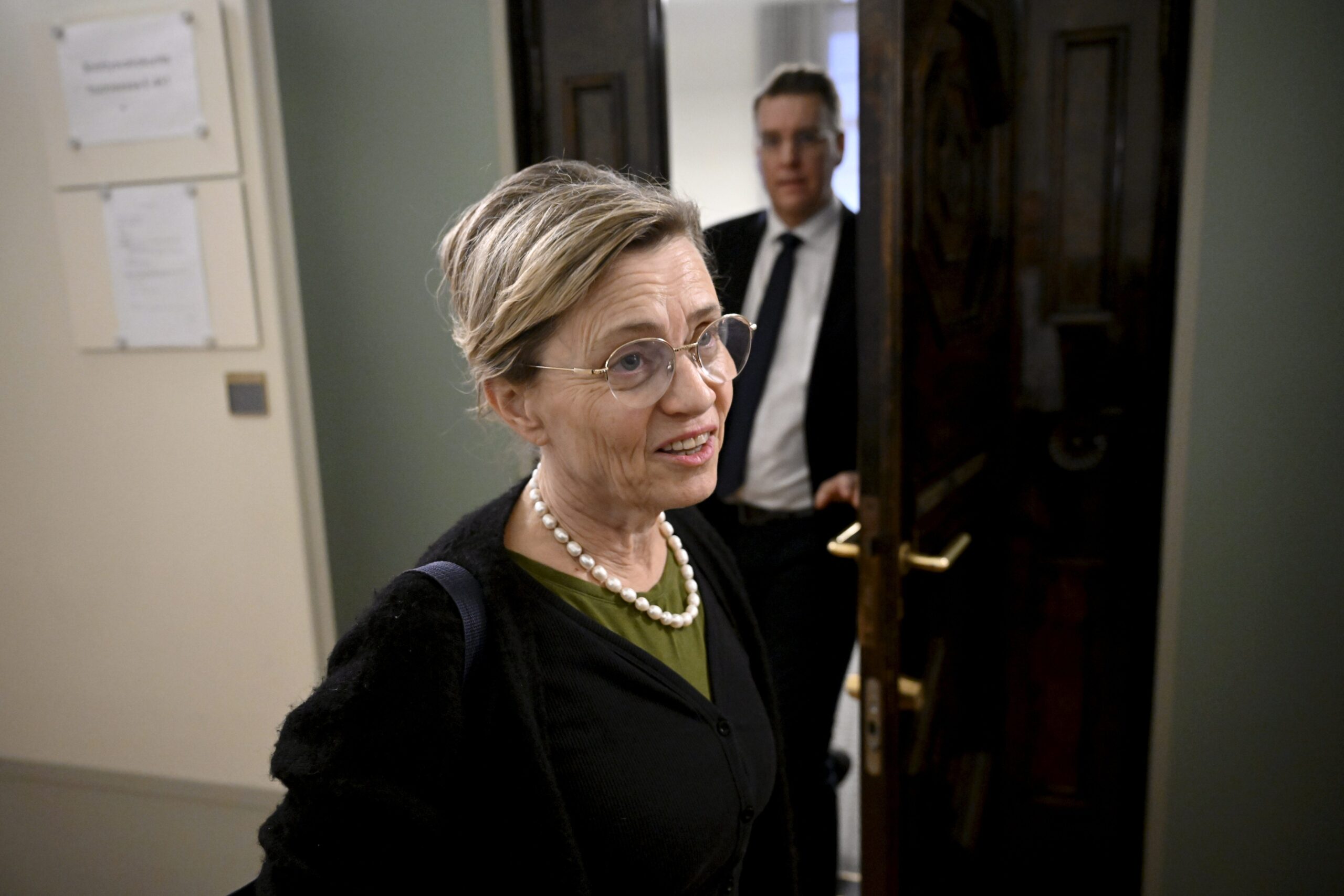 P ivi R s nen Arvostelee Yle Asenteellista V ristely Verkkouutiset