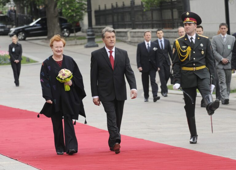 Finland's President Tarja Halonen visits Ukraine