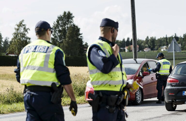 Poliisin rattijuopumusvalvontaa