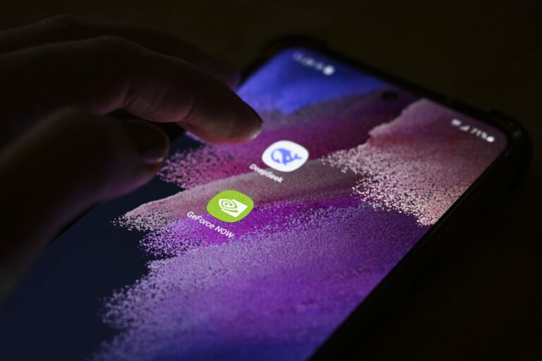 Teknologiayhtiö Nvidia lähes 17 prosentin laskussa kiinalaisen tekoäly-yhtiö DeepSeekin julkistuksen jälkimainingeissa