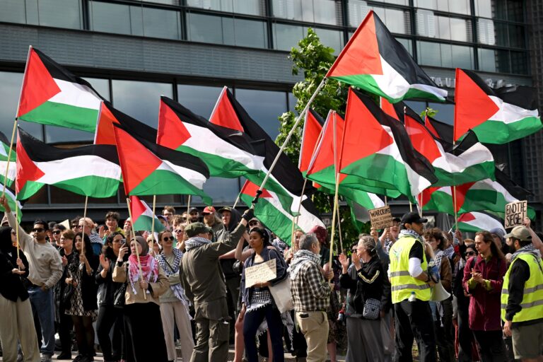 Mielenosoitus Israelin suurlähetystöllä