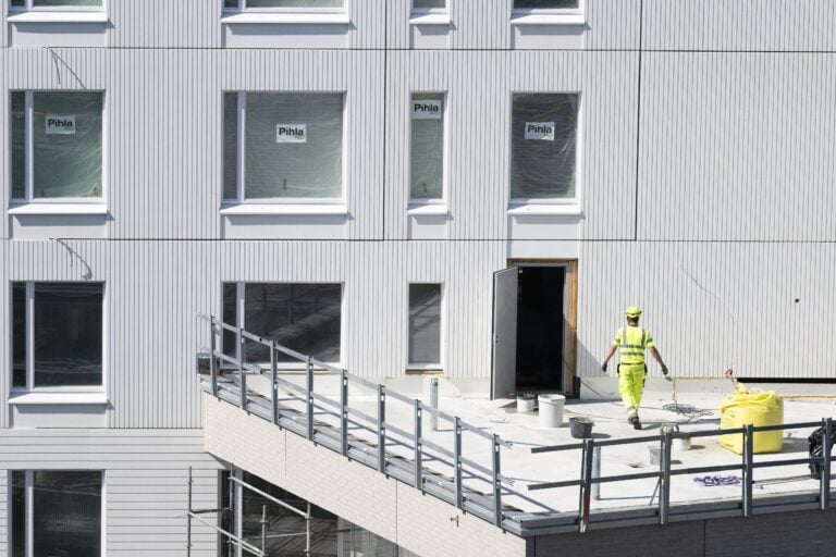 Tulistin-korttelin peruskiven muuraustilaisuus Pasilassa