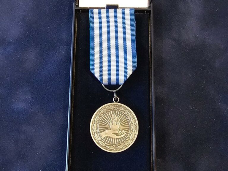 9bfc43e5-d635-4030-b8f9-3385883f33f9-w_960