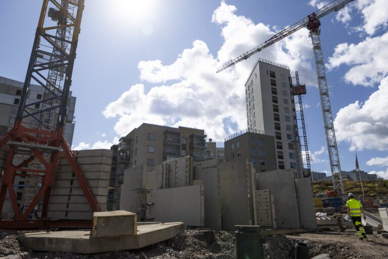 Tulistin-korttelin peruskiven muuraustilaisuus Pasilassa