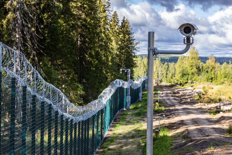 Rajavartiolaitoksen mediatilaisuus Itärajan esteaita -hankkeen etenemisestä