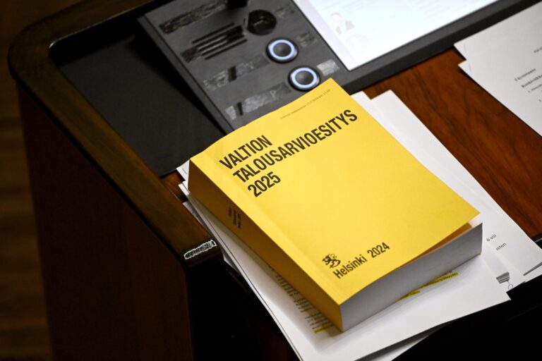 Eduskunnan täysistunto