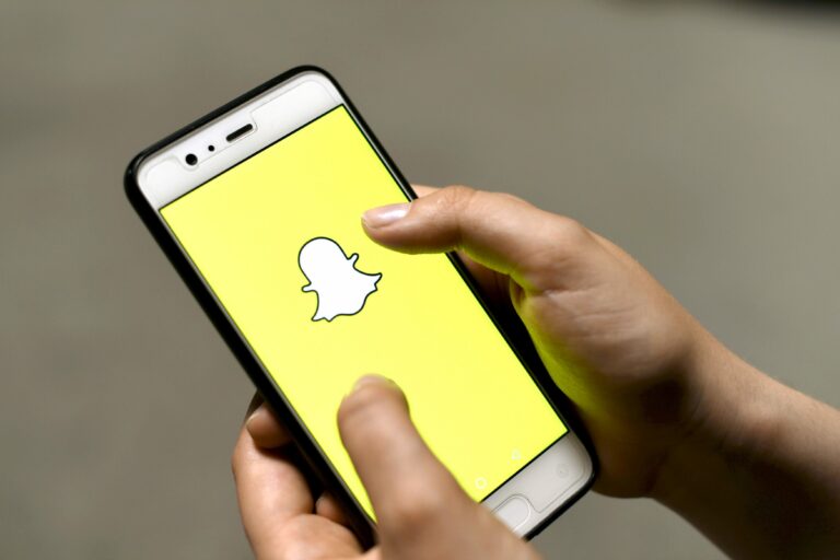 Sosiaalisen median syöverit