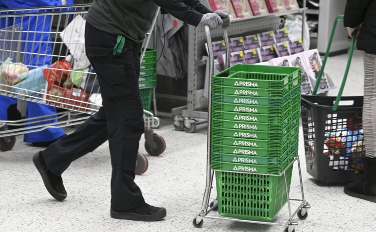 Kaupan alan lakko alkamassa