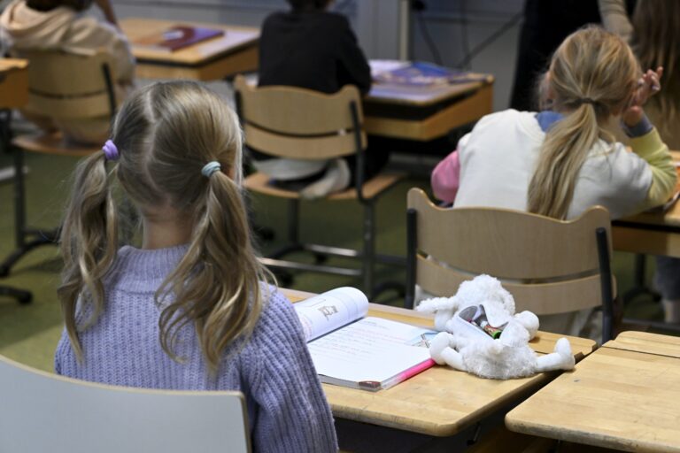 Avokonttorimainen koulutila