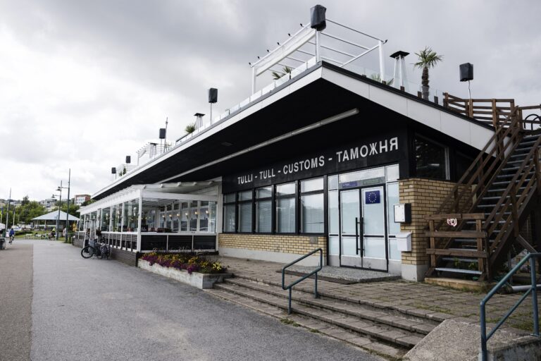 STT:n reportaasi itärajalta