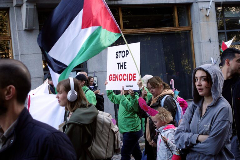 Mielenosoitus avustuslaivaston puolesta Helsingissä - Global Sumud Flotillaa tukeva mielenosoitus