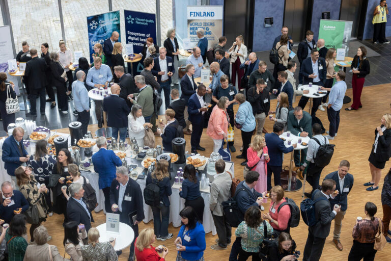 a04d2f42-8f70-401f-b274-9e3401e4142e