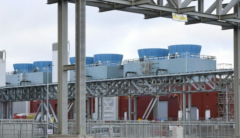 Pääministeri Marinin vierailu Googlen datakeskukseen