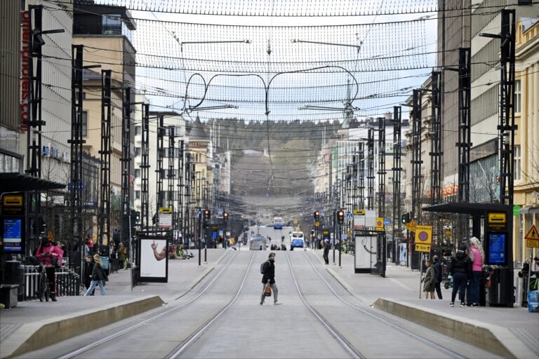 Tampereen Hämeenkatu. LEHTIKUVA / ANTTI AIMO-KOIVISTO