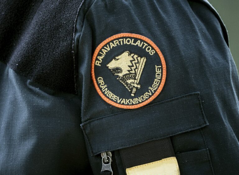 Itärajan esteaita Nuijamaalla