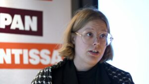 Vasemmistonuorten puheenjohtaja Pinja Vuorinen. LEHTIKUVA / EMMI KORHONEN