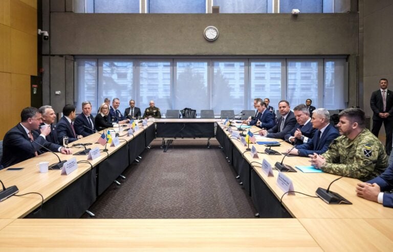 TOPSHOT - SWITZERLAND - US - UKRAINE - RUSSIA - CONFLICT - DIPLOMACY