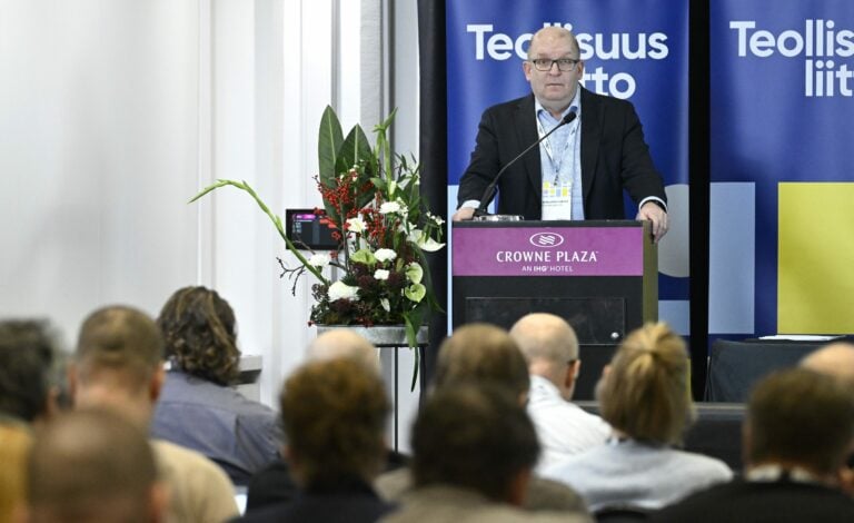 Teollisuusliiton valtuuston kokous