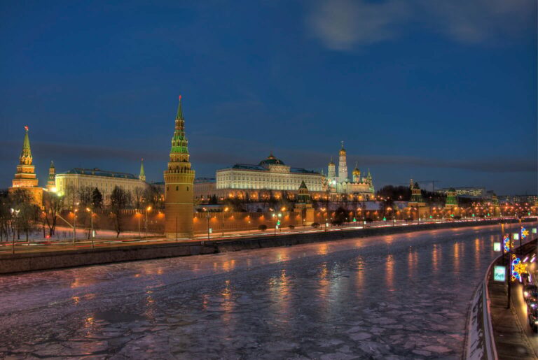 Moscow_Kremlin_8281675670-1536x1030