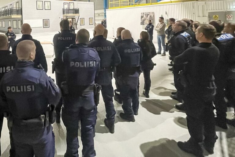 b6e1bade-5e6d-0015-1b11-1517da5aa936