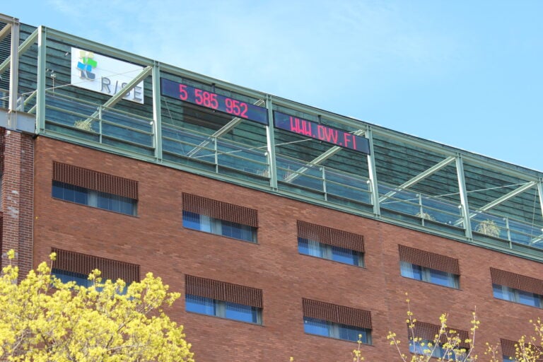 da003c61-d371-4fb6-98b1-ad36ff0d98a9