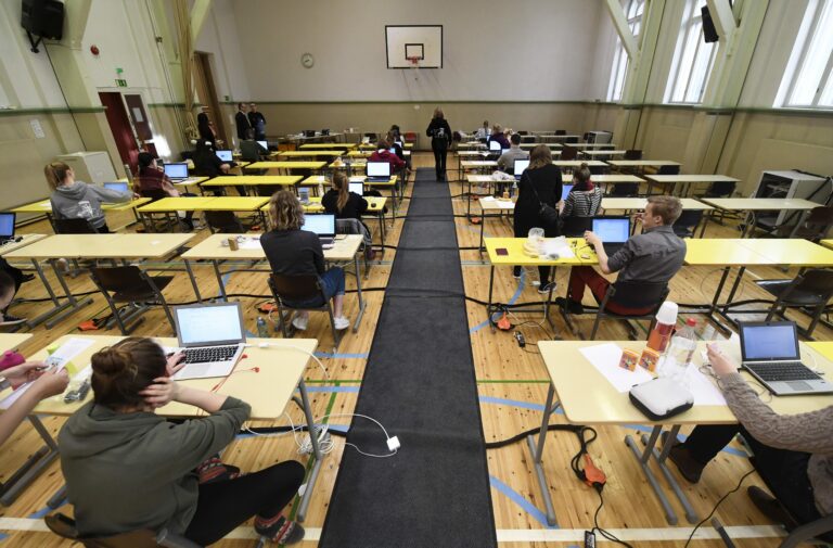 Ylioppilaskirjoitukset