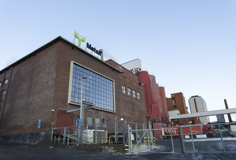 Metsä Board aloittaa muutosneuvottelut