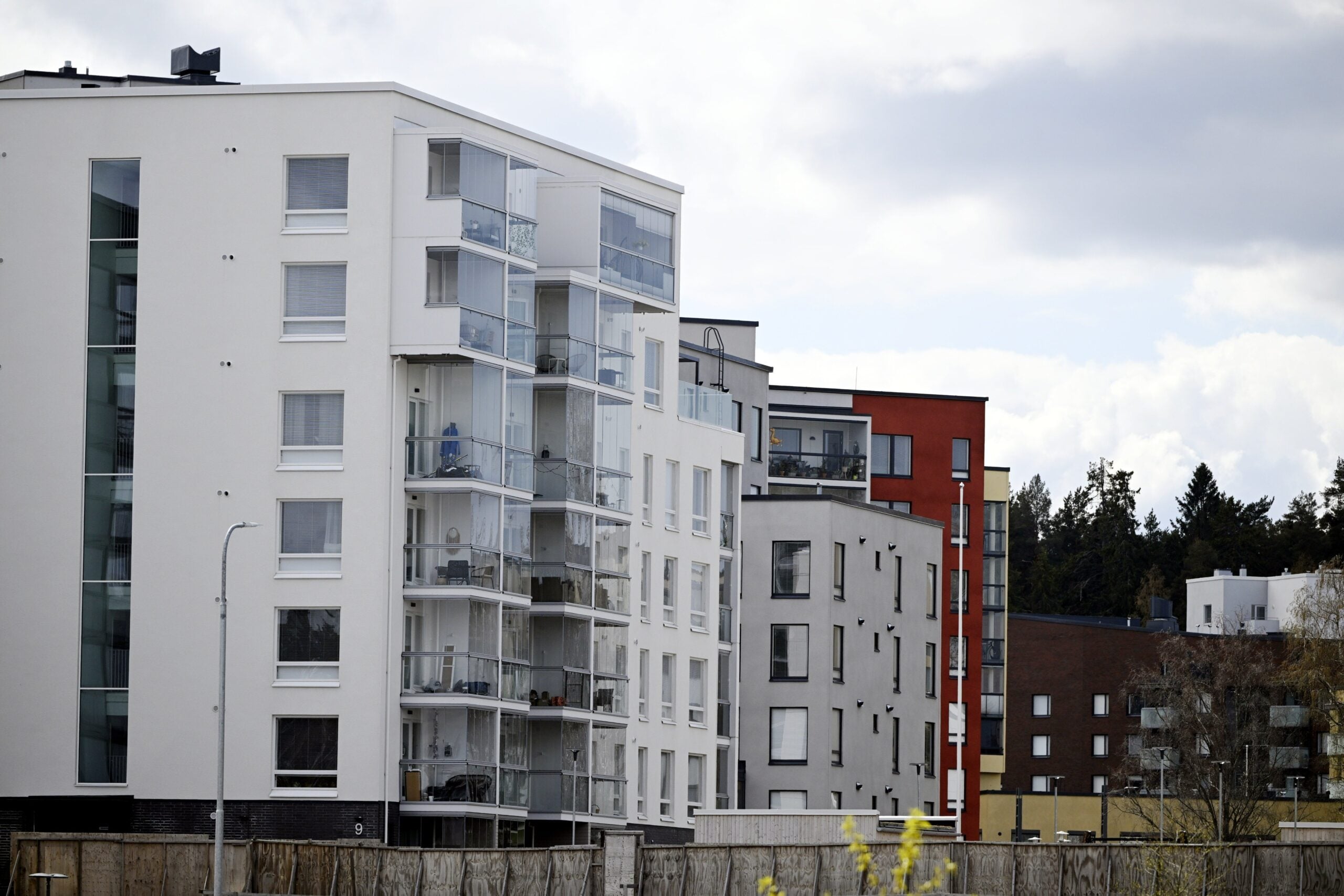 HS: Asuntojen hinta sukelsi eniten Uudellamaalla – pudotus 433 euroa neliöltä