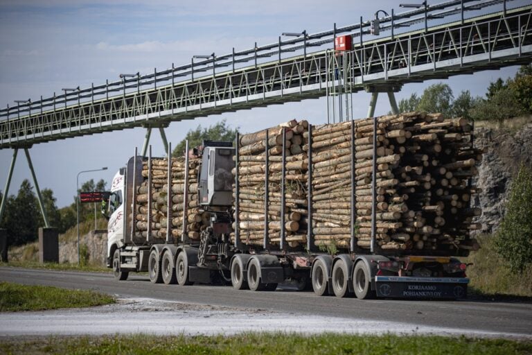 Mediavierailu Metsä Groupin Rauman-tehtaille