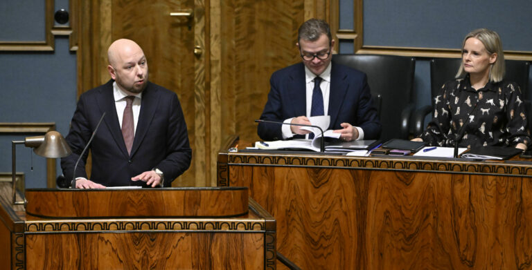 Eduskunnan täysistunto Eduskunnan täysistunto