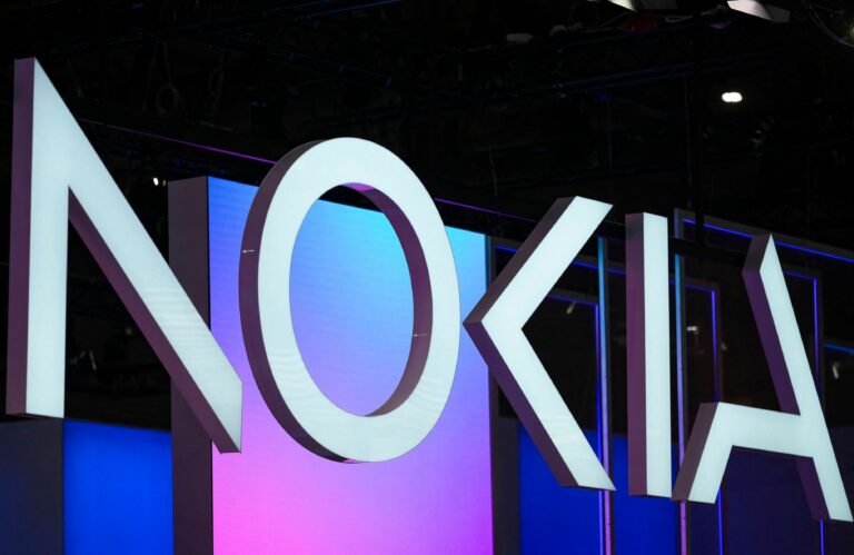 FILES-FRANCE-FINLAND-ECONOMY-SOCIAL-LABOUR