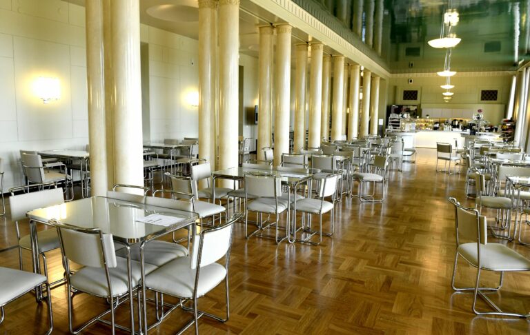 Eduskunnan täysistunto