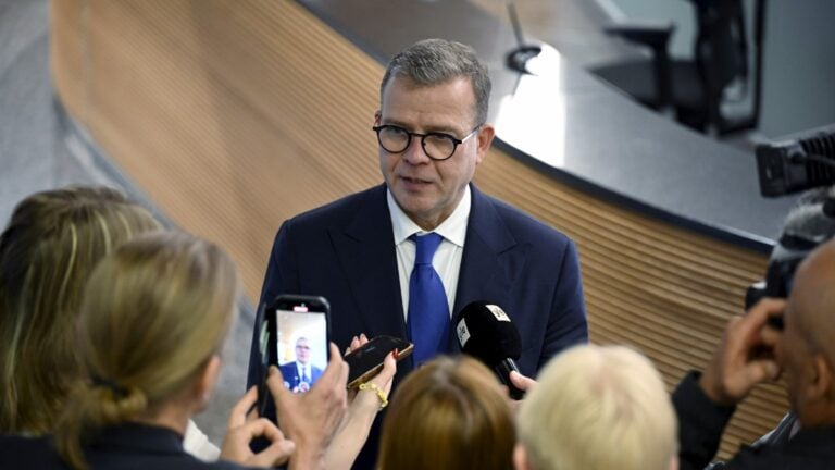 Pääministeri Petteri Orpo kommentoi ajankohtaisia asioita