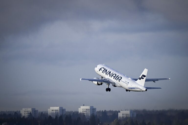 Finnairin osavuosikatsaus julki klo 9, lehdistötilaisuus klo 11