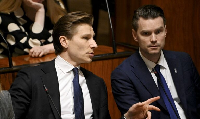 Eduskunnan täysistunto