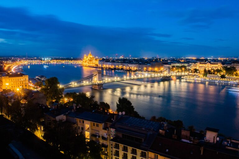 FILES-BUDAPEST-RATING-POLITICS