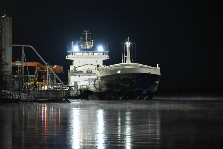 Suomenlahden kaapelirikko - Fitburg Finnish authorities seize vessel following sea cable disruption