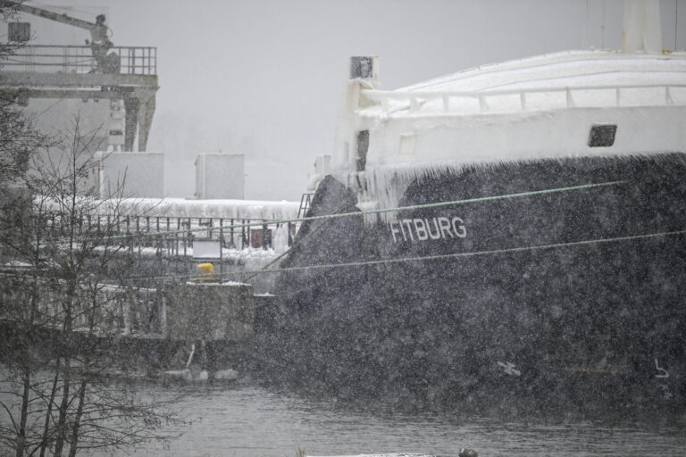 Suomenlahden kaapelirikko - Fitburg alus Cable break in the Gulf of Finland - Fitburg ship
