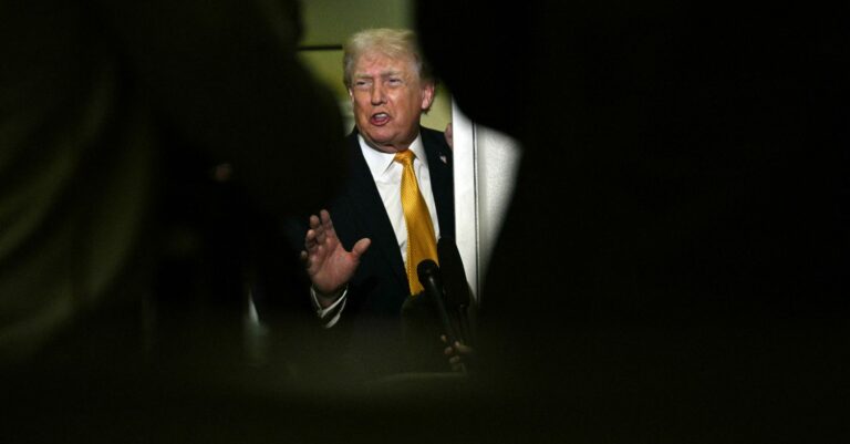 US President Donald Trump departs Palm Beach en route to the White House