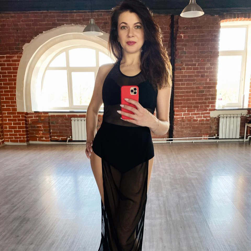 Komsomolskaja Pravdan vuonna 2021 Daria Bojarskajan some-tililtä löytämä selfie.