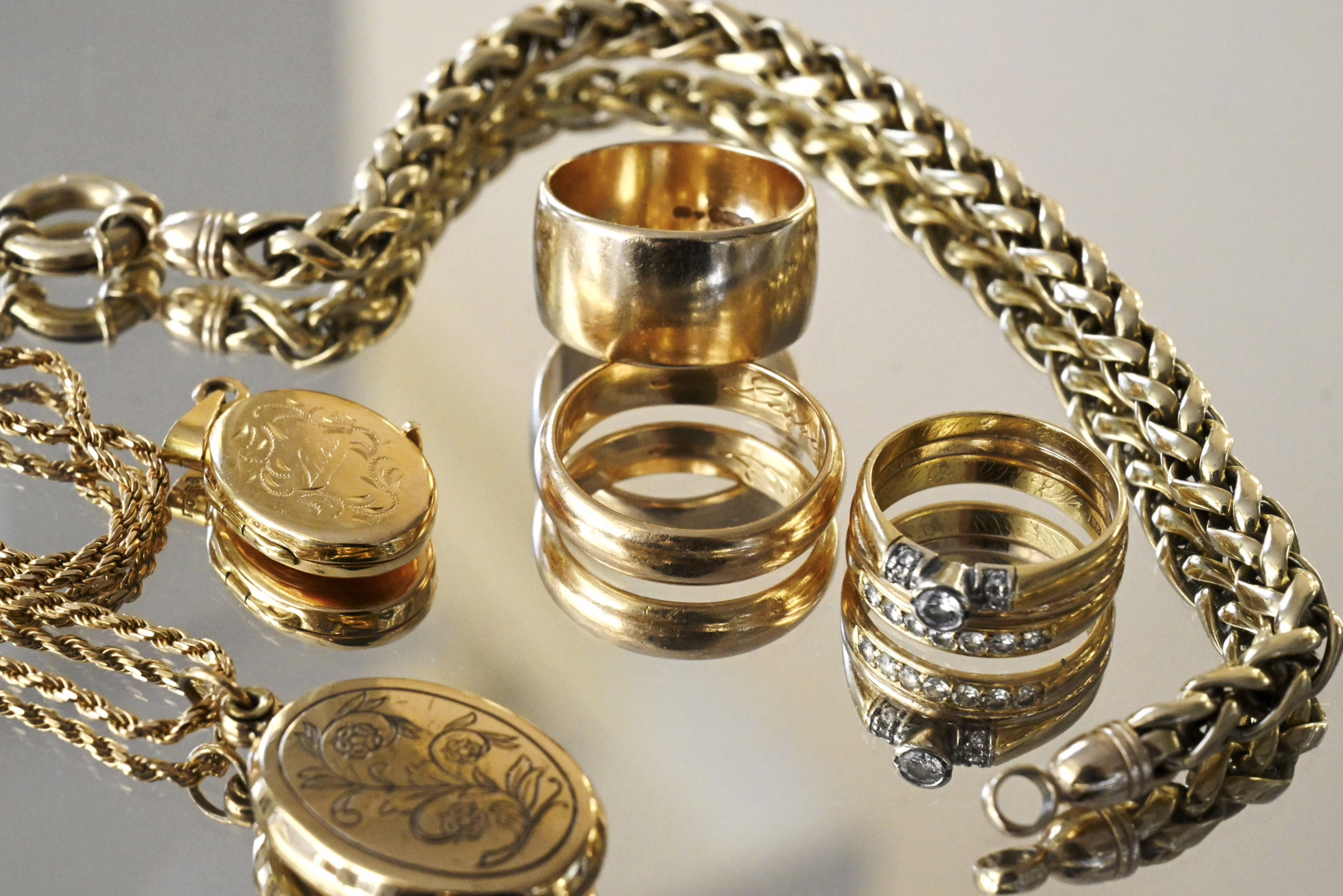 AL: Iäkkäiltä ostettiin kultaa murtohintaan – poliisi tutkii