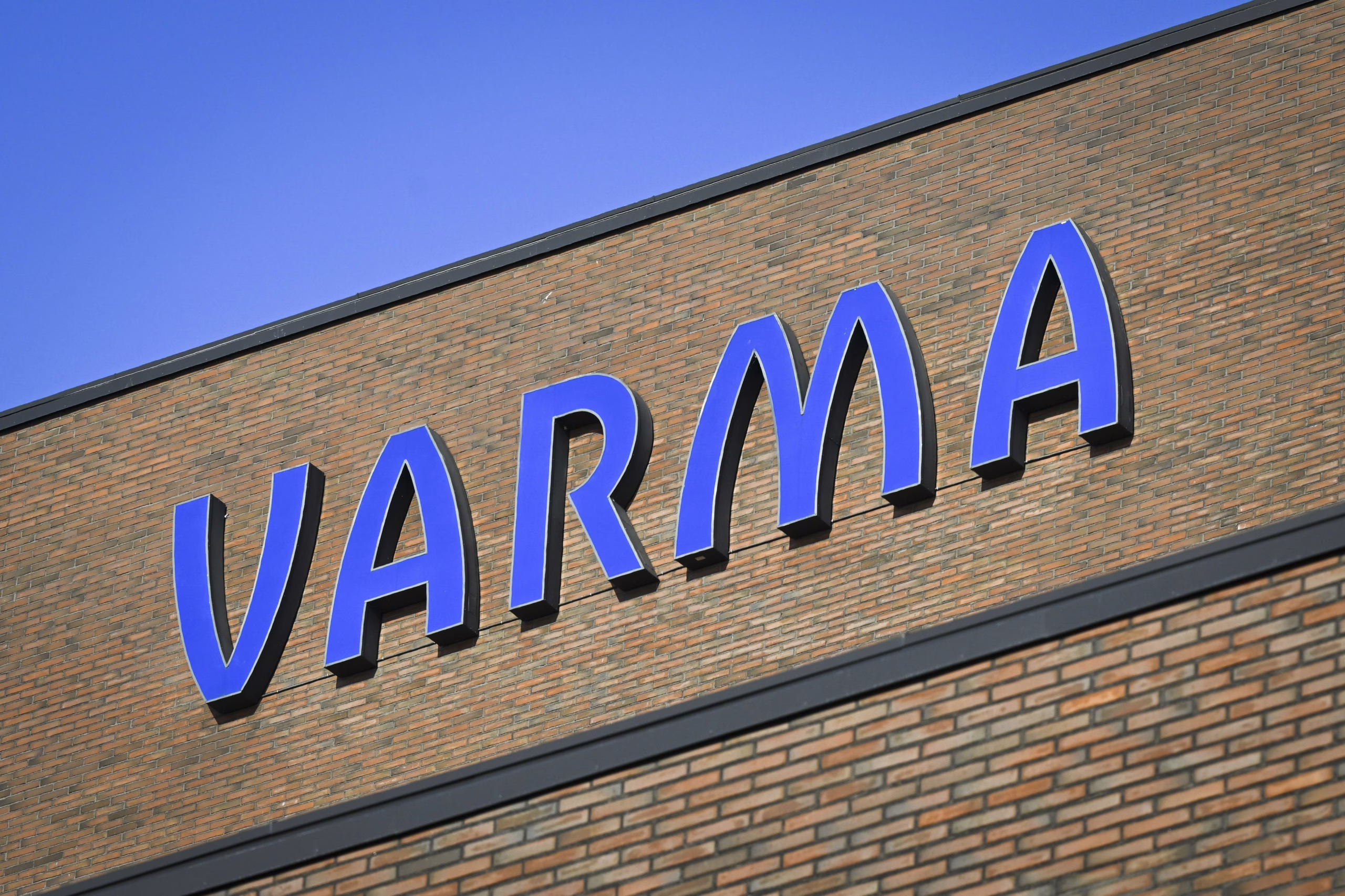 Iranin sota näkyy sijoituksissa – Varman tuotto -0,1 prosenttia