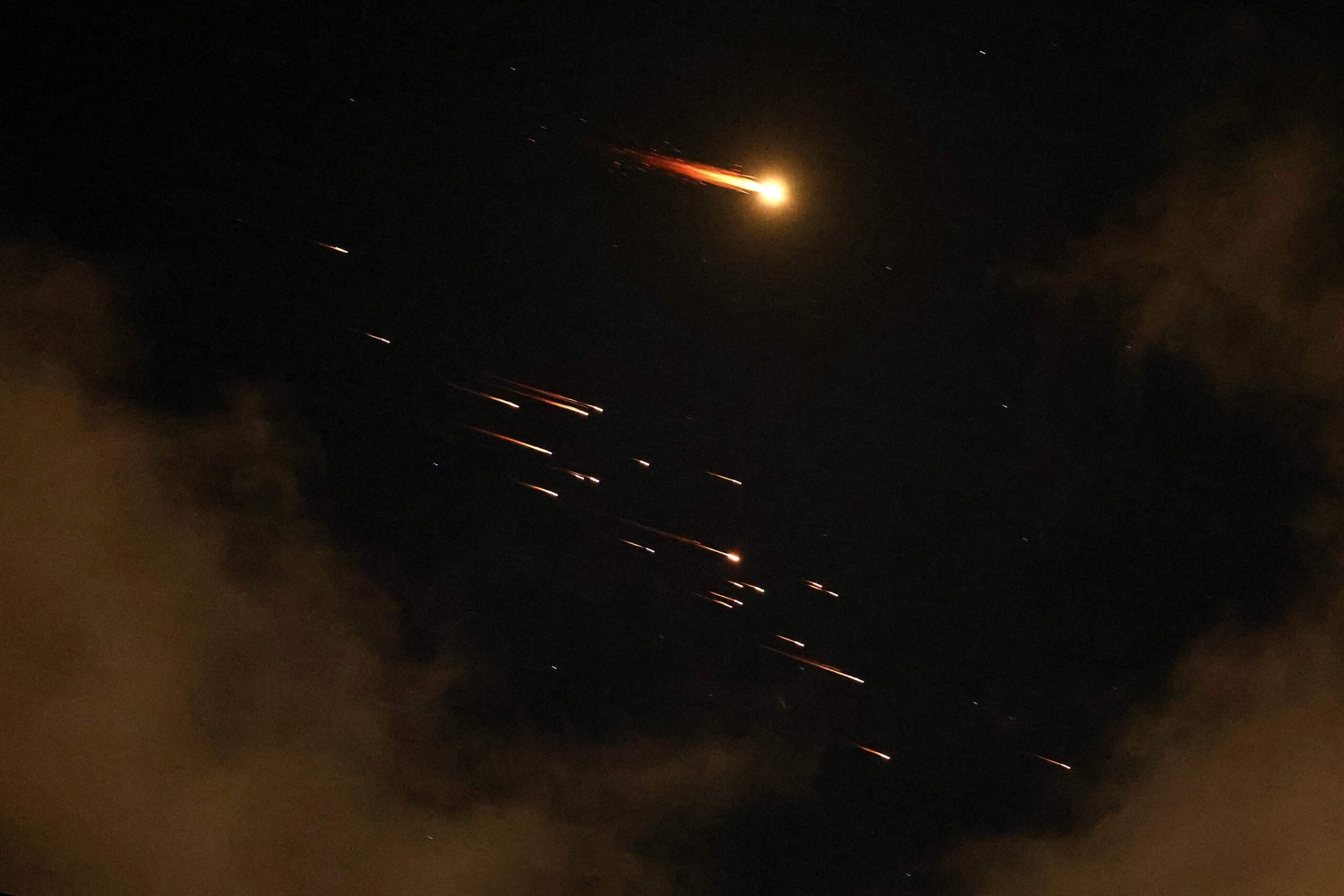 Iskut jatkuivat Persianlahdella tulitauosta huolimatta