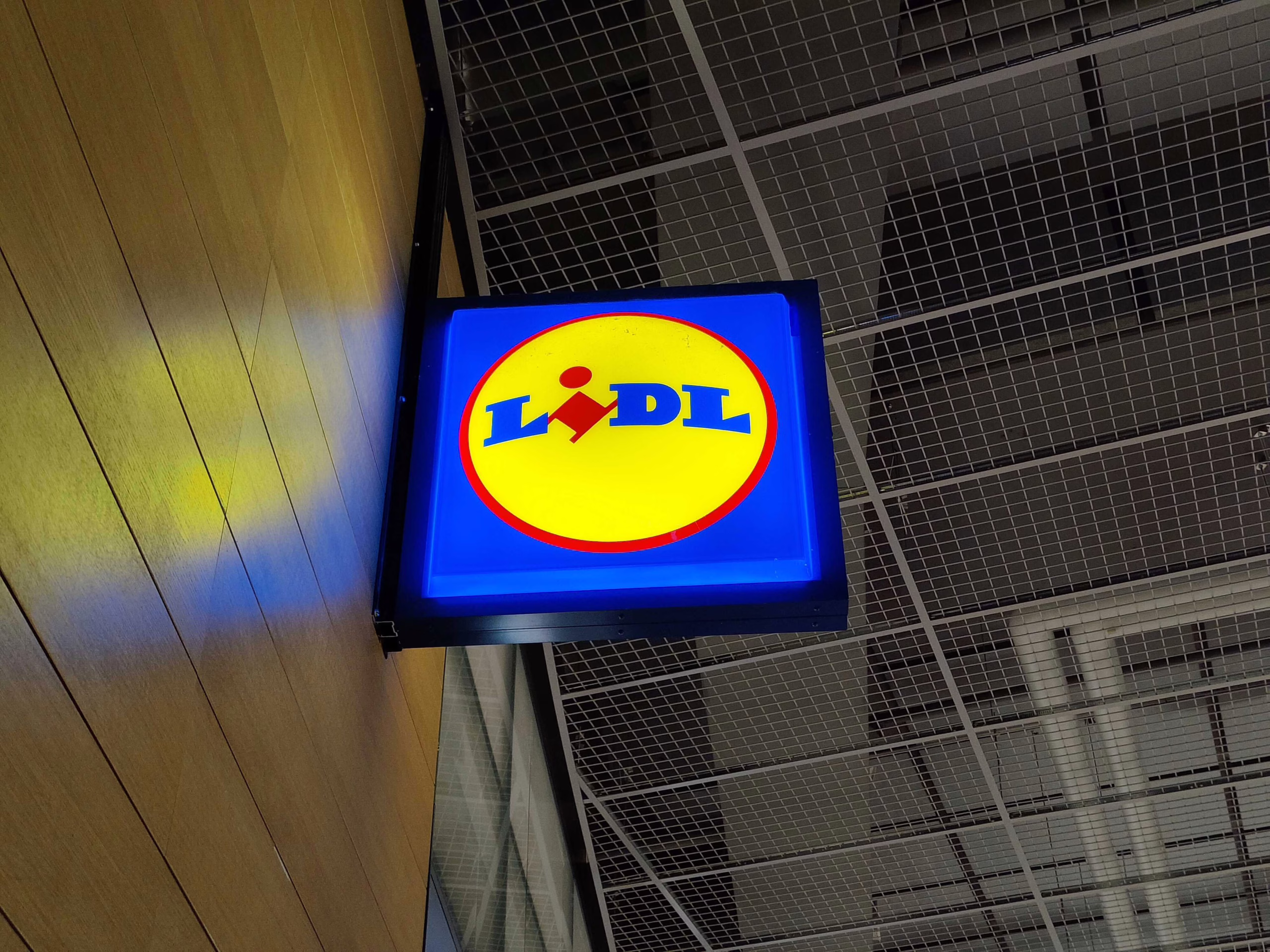 Lidlistä tulee puhelinoperaattori