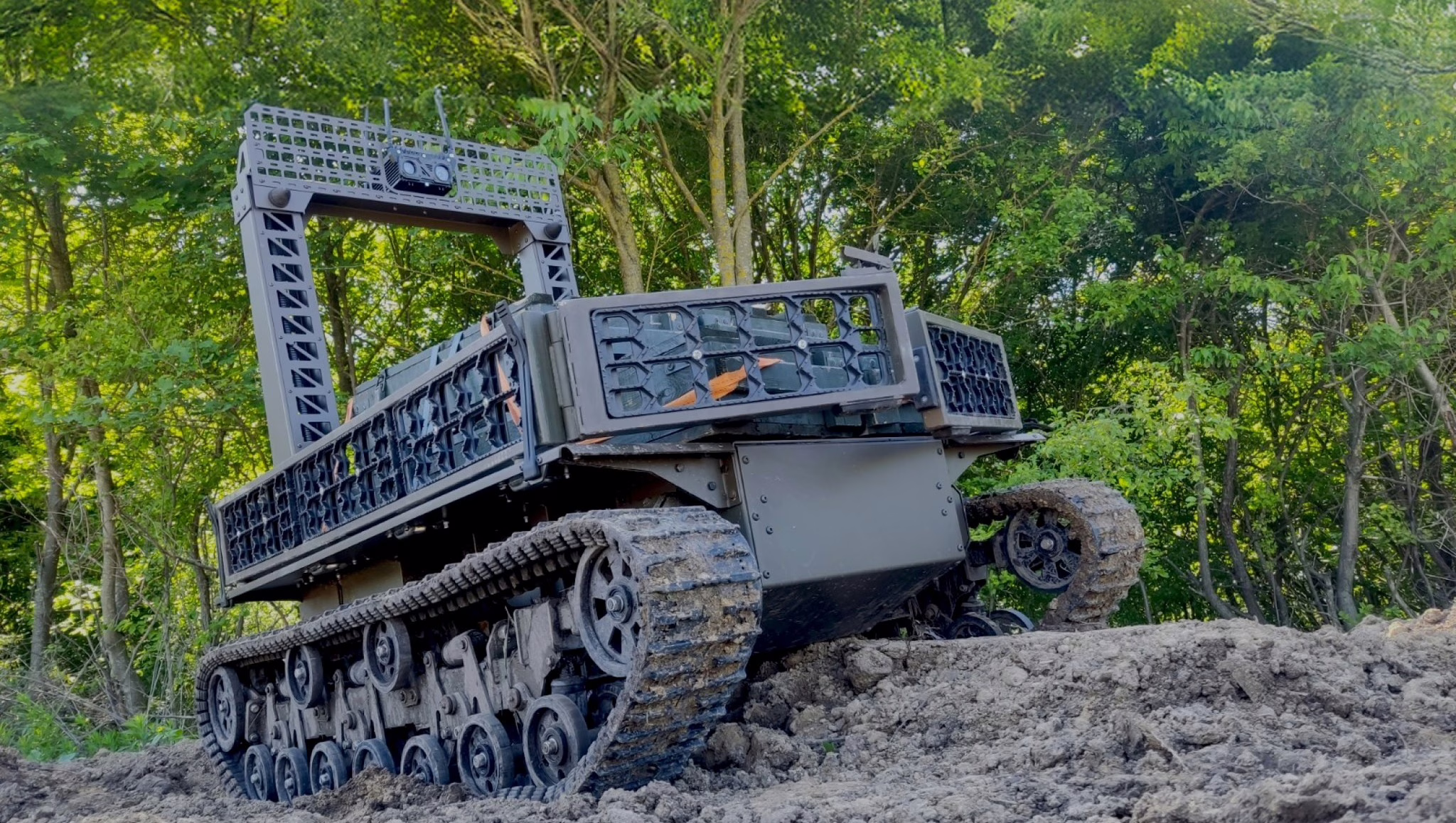 Ukraina tilaa kymmenia tuhansia taistelurobotteja