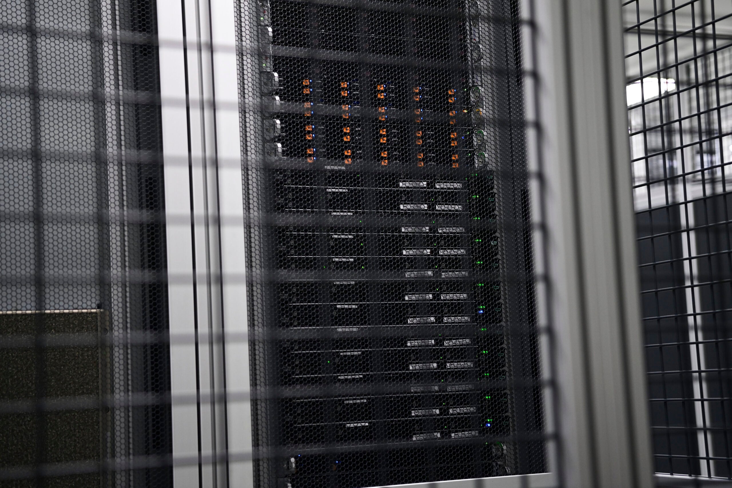 Datakeskusten sähkövero yli 40-kertaistuu – miten käy investoinneille?