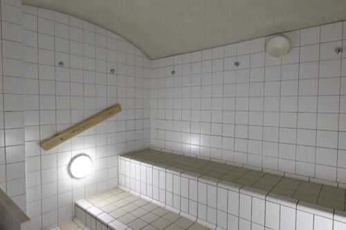 Höyrysauna Helsingissä.