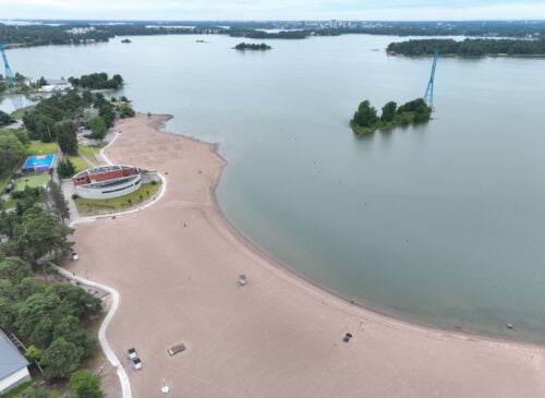Hietaniemen uimarannalla Helsingissä