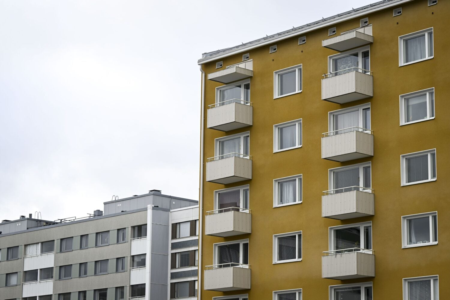 Kerrostaloasuntoja Tampereella. LEHTIKUVA / EMMI KORHONEN